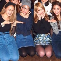 【FBツイッターSNS】集合写真からのパンチラ！女の子が集まると必ず一人はパンチラしてるｗｗｗｗｗｗｗｗ