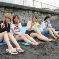 JKやJDのホットパンツの隙間がエロいｗｗｗｗリア充うらやましんごｗｗｗ